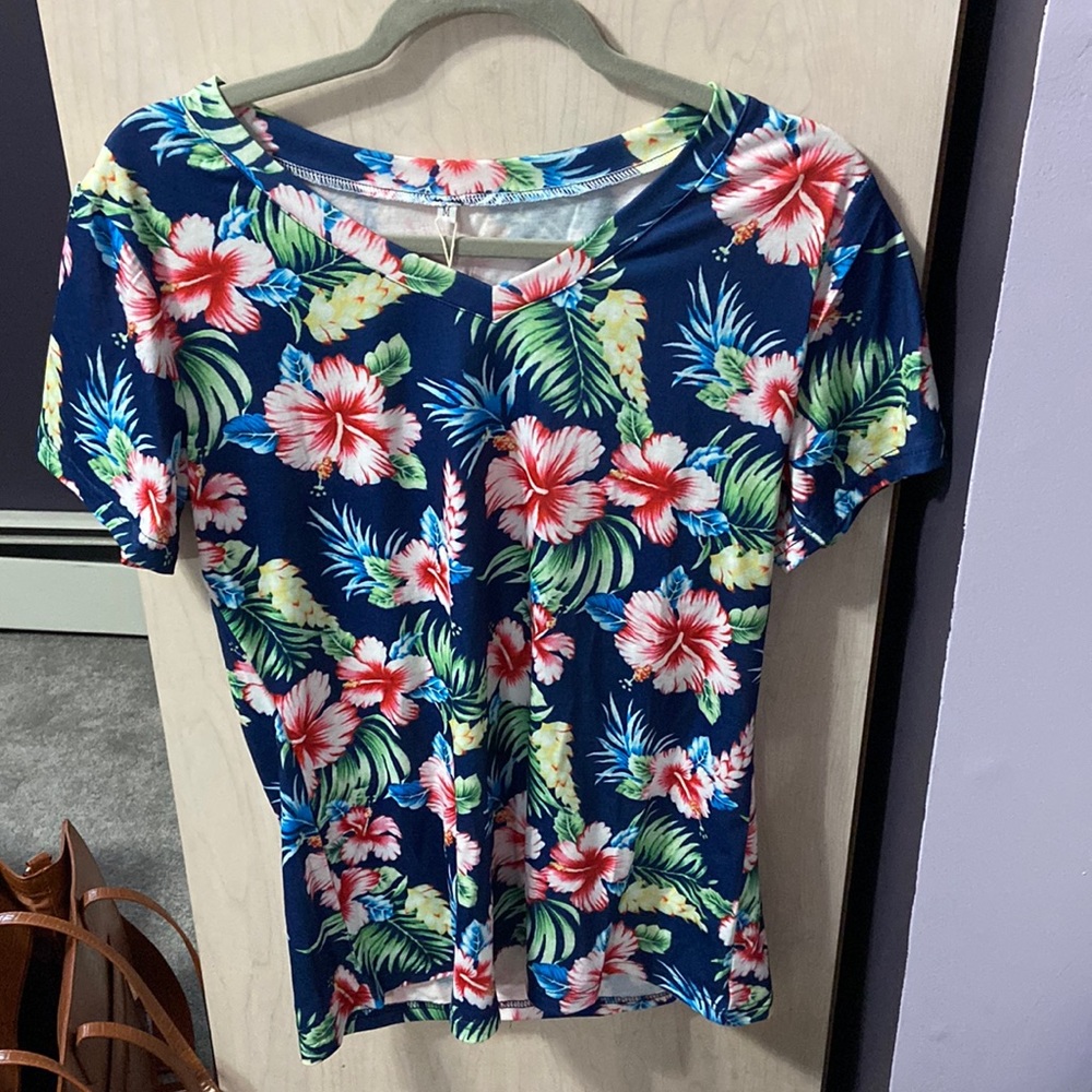 Women’s t shirt